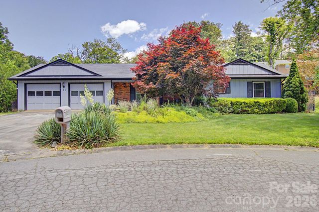 11 Waddell Street, Weaverville, NC 28787