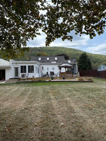 5 Vernon Place, Big Flats, NY 14871