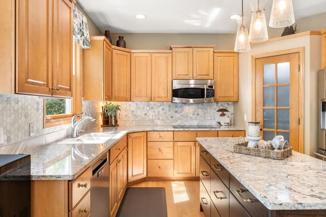 13870 23rd Street Court N, Stillwater, MN 55082