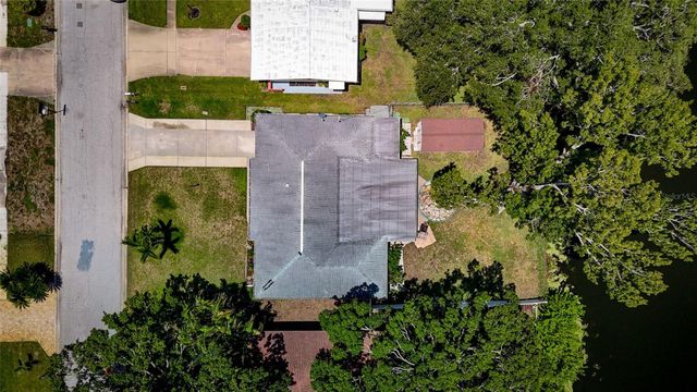 8879 LAKEWOOD DRIVE, Seminole, FL 33772