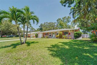 8879 LAKEWOOD DRIVE, Seminole, FL 33772