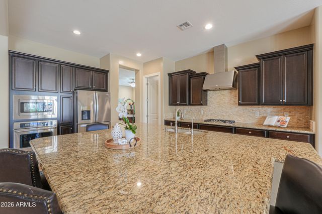 7270 W WHISPERING WIND Drive, Peoria, AZ 85383