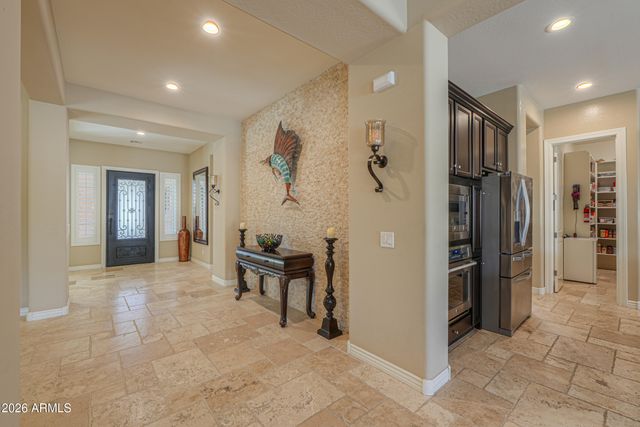 7270 W WHISPERING WIND Drive, Peoria, AZ 85383