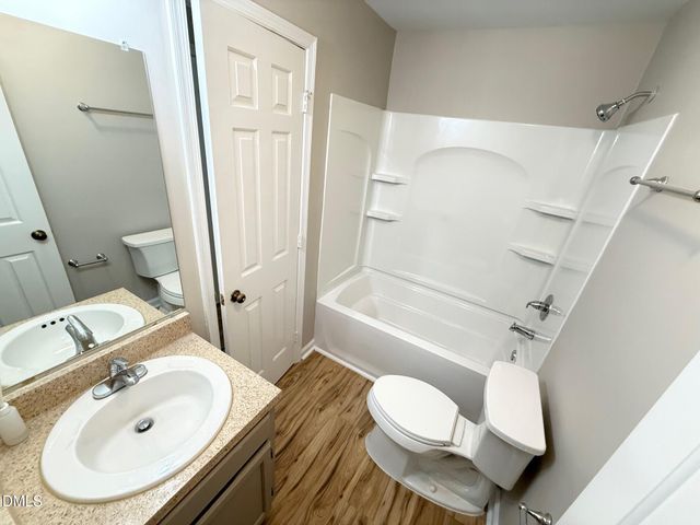 4120 Sedgewood Drive 106, Raleigh, NC 27612