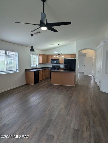 11483 W Magic Song Street, Marana, AZ 85658
