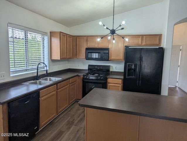 11483 W Magic Song Street, Marana, AZ 85658