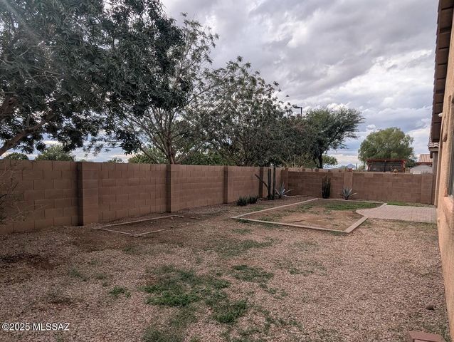 11483 W Magic Song Street, Marana, AZ 85658