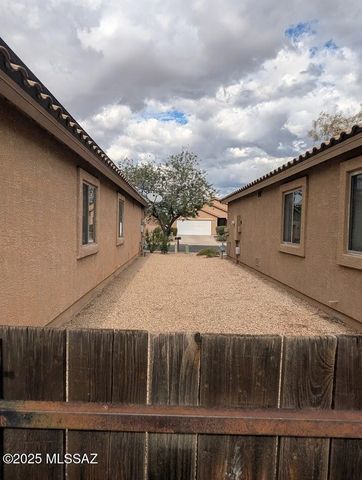 11483 W Magic Song Street, Marana, AZ 85658
