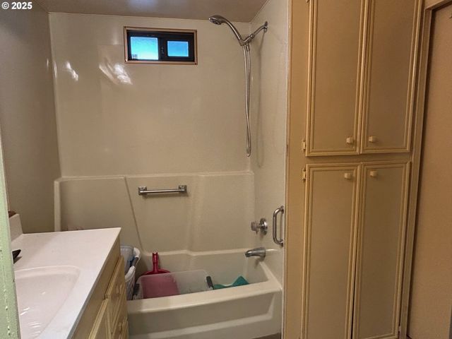 238 HORSESHOE BEND, Florence, OR 97439