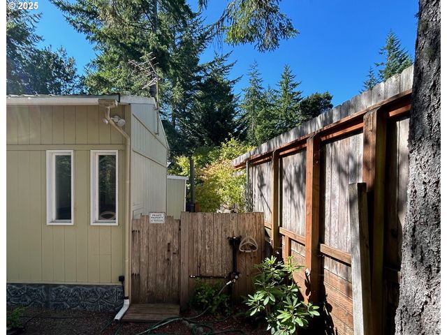 238 HORSESHOE BEND, Florence, OR 97439