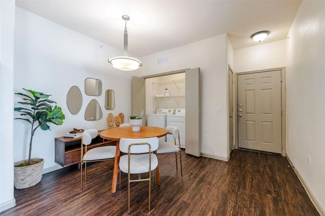 12800 Center Lake DR 00232, Austin, TX 78753