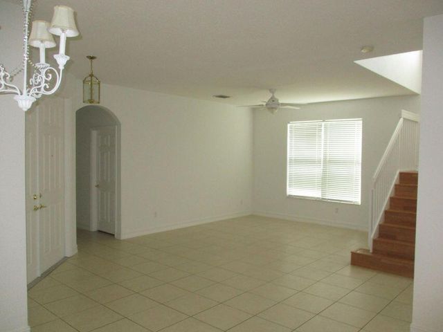 8887 Chestnut Ridge Way, Boynton Beach, FL 33473