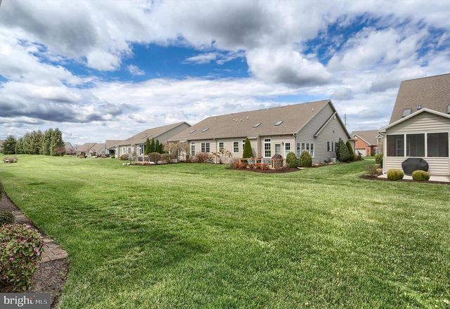 5405 RIVENDALE BLVD, Mechanicsburg, PA 17050