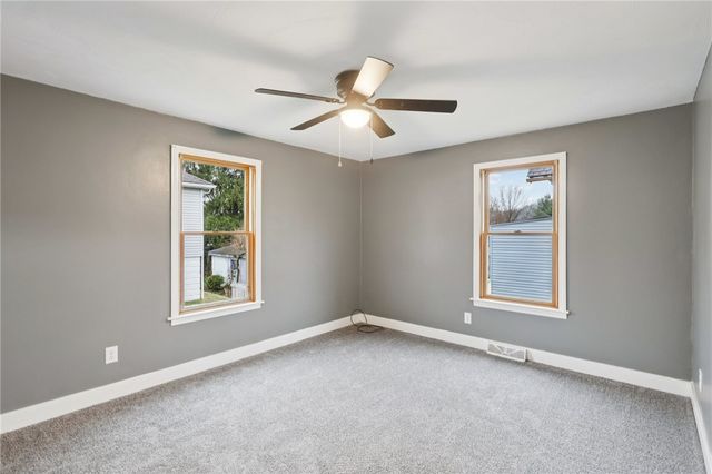 380 James St, Springdale Boro, PA 15144