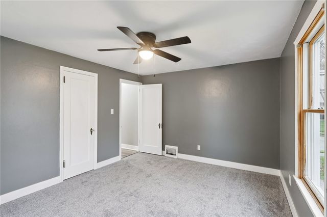 380 James St, Springdale Boro, PA 15144