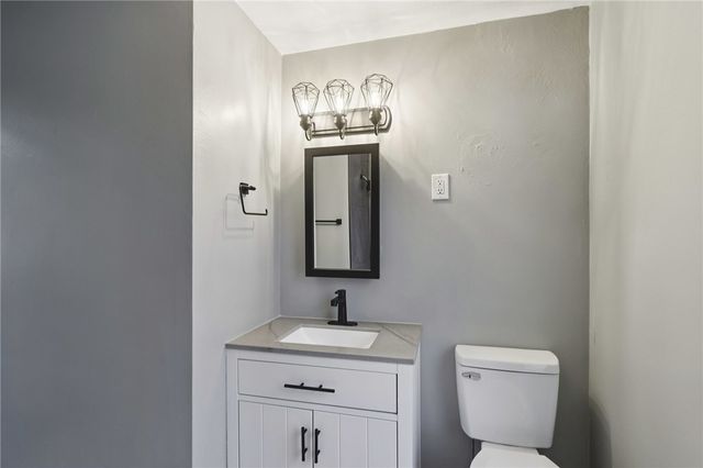 380 James St, Springdale Boro, PA 15144