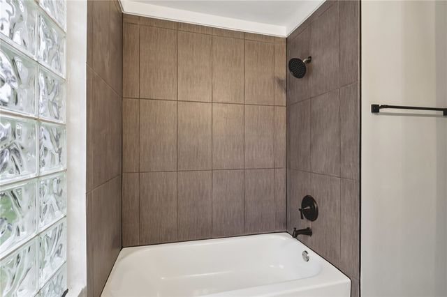 380 James St, Springdale Boro, PA 15144