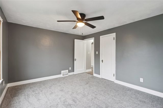 380 James St, Springdale Boro, PA 15144