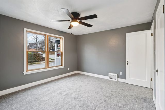 380 James St, Springdale Boro, PA 15144