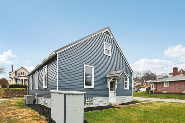 380 James St, Springdale Boro, PA 15144