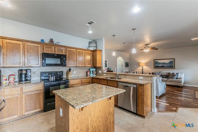 8515 Lamplight Court, Temple, TX 76502