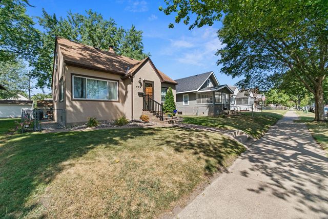 444 6th Avenue S, South Saint Paul, MN 55075