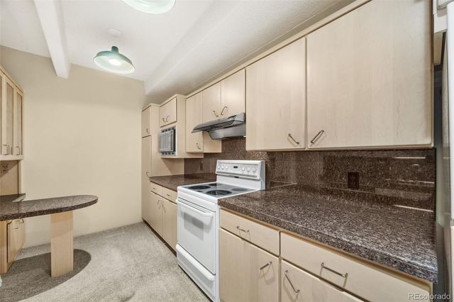 7865 E Mississippi Avenue 1002, Denver, CO 80247