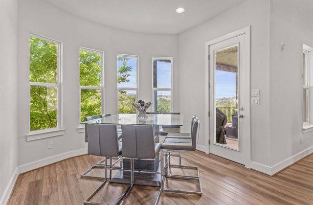 605 Gunison DR, Austin, TX 78738