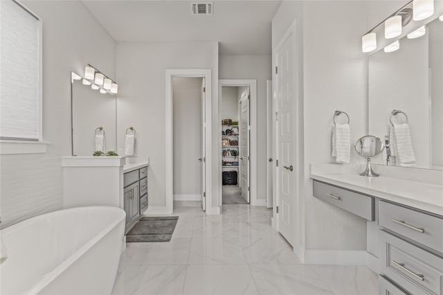 605 Gunison DR, Austin, TX 78738