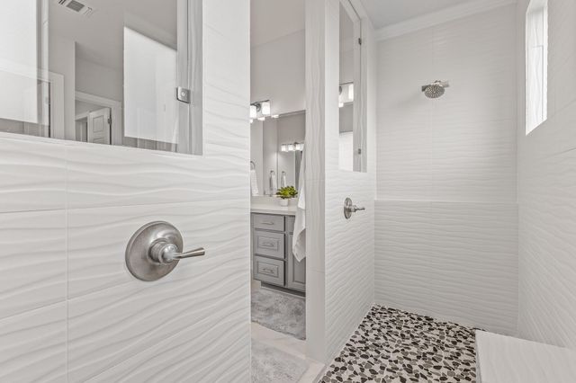 605 Gunison DR, Austin, TX 78738