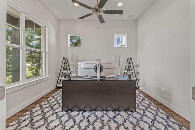 605 Gunison DR, Austin, TX 78738