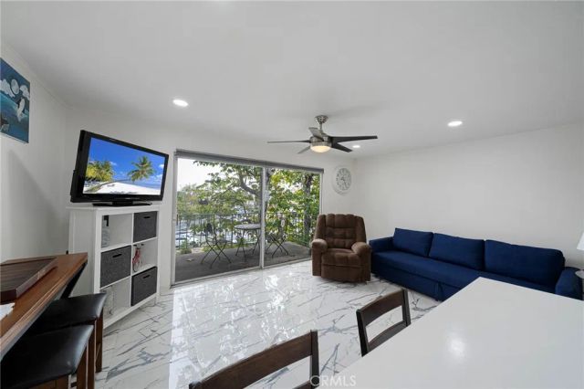 300 Cagney, Newport Beach, CA 92663