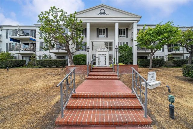 300 Cagney, Newport Beach, CA 92663