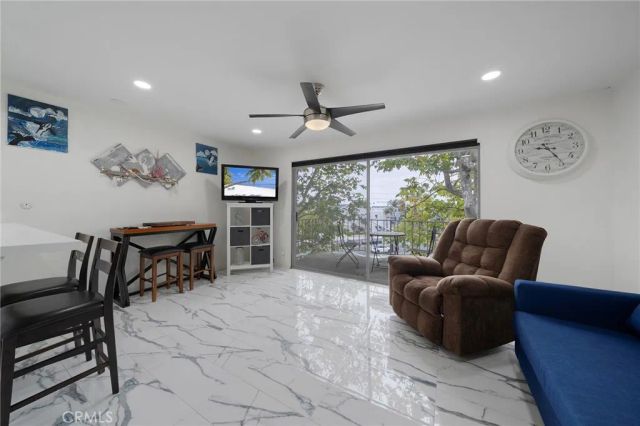 300 Cagney, Newport Beach, CA 92663