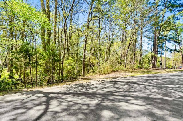 1310 Spinnaker Dr., North Myrtle Beach, SC 29582