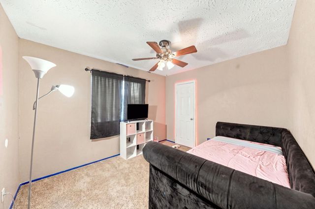807 Highland Woods Drive, Highlands, TX 77562