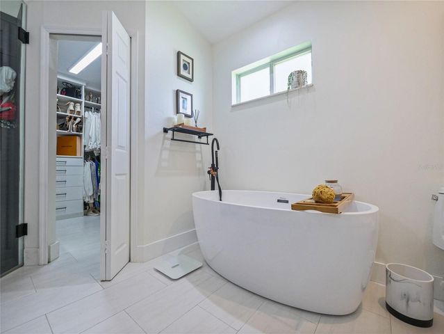 9555 HERON POINTE DRIVE, Orlando, FL 32832