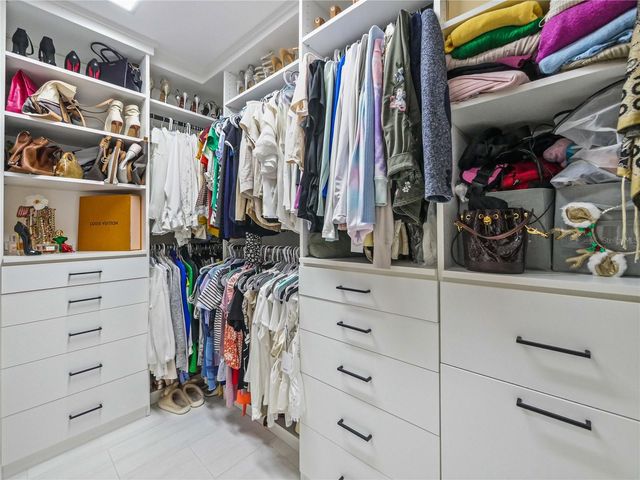 9555 HERON POINTE DRIVE, Orlando, FL 32832
