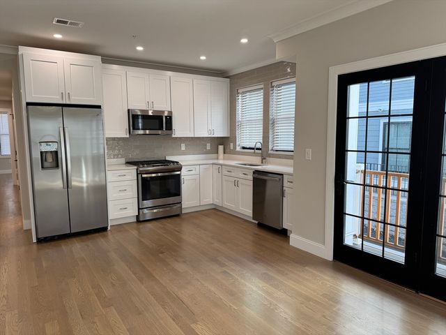 283 Lamartine Street 1, Boston, MA 02130