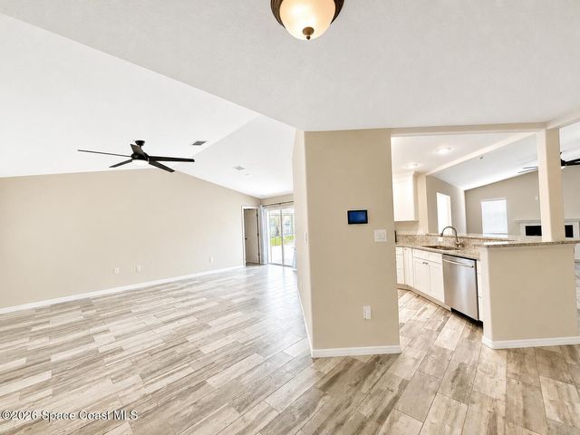 371 Narragansett Street NE, Palm Bay, FL 32907