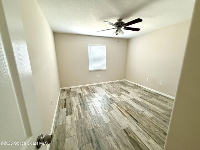 371 Narragansett Street NE, Palm Bay, FL 32907