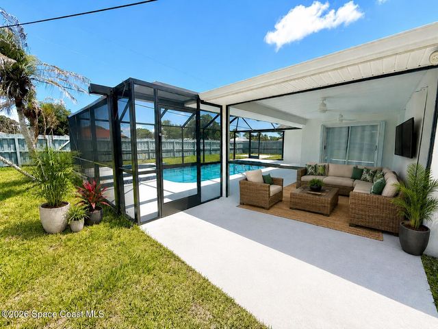 371 Narragansett Street NE, Palm Bay, FL 32907