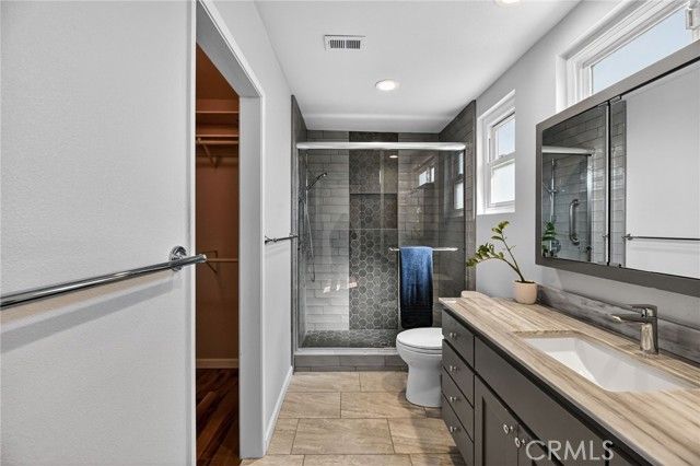 6116 E Paseo Rio Azul, Anaheim, CA 92807