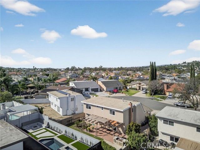 6116 E Paseo Rio Azul, Anaheim, CA 92807