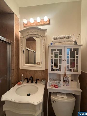 16 Hazel Place, Irvington, NJ 07111