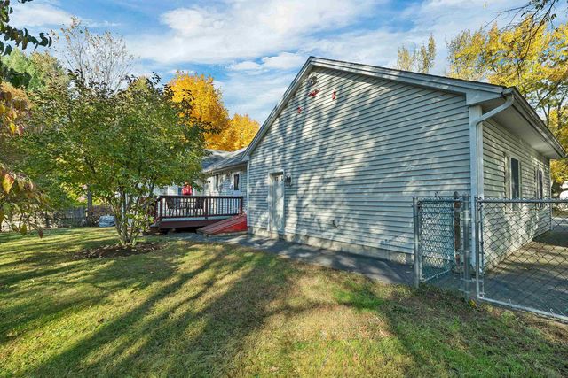 1121 Cilley Road, Manchester, NH 03103