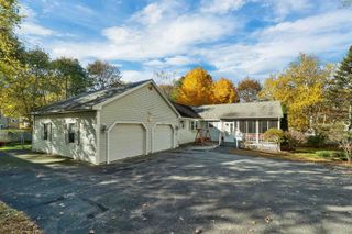 1121 Cilley Road, Manchester, NH 03103