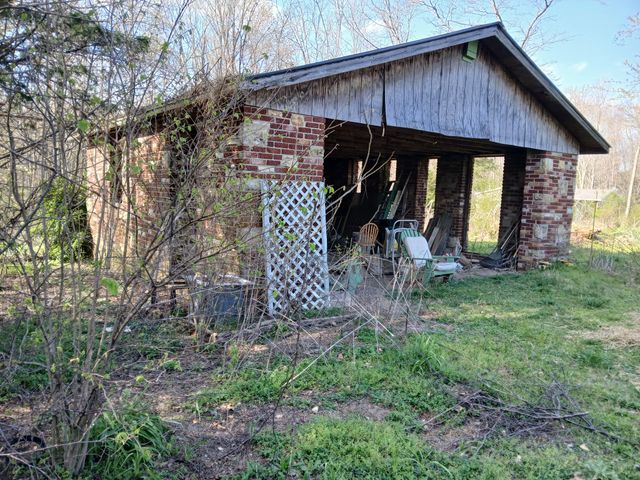 652 Gamaliel RD, Red Boiling Springs, TN 37150