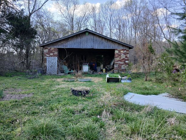 652 Gamaliel RD, Red Boiling Springs, TN 37150