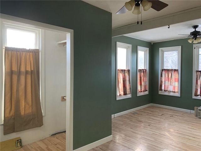 1002 S 22nd Street, St Joseph, MO 64507